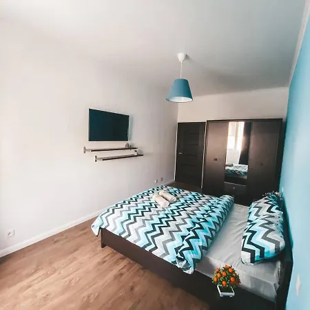 Holly Apartment